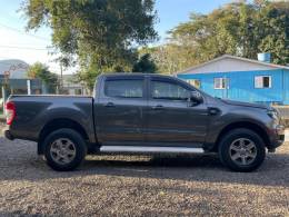 FORD - RANGER - 2018/2019 - Cinza - R$ 133.900,00