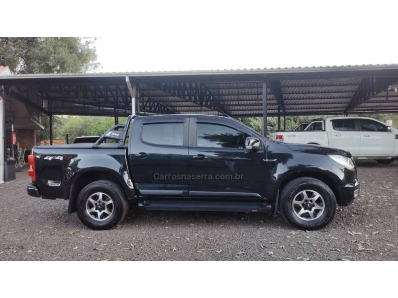 CHEVROLET - S10 - 2014/2014 - Preta - R$ 118.900,00