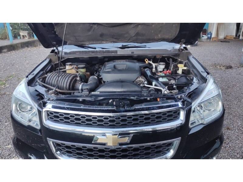 CHEVROLET - S10 - 2014/2014 - Preta - R$ 118.900,00