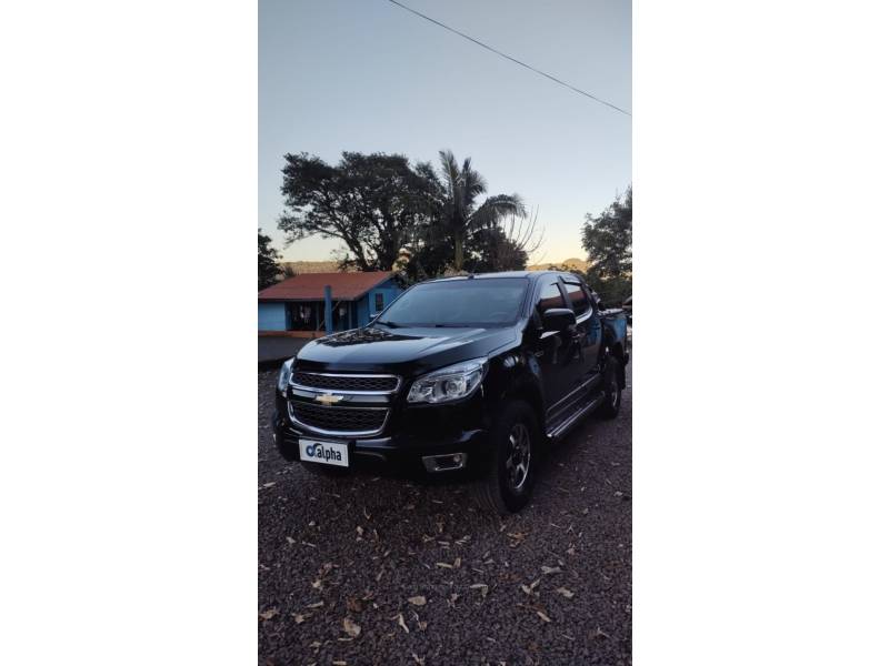 CHEVROLET - S10 - 2014/2014 - Preta - R$ 118.900,00